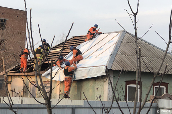 修理される住居