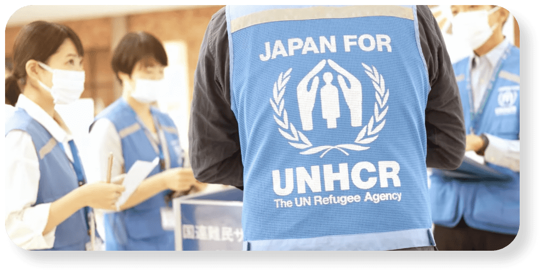 終礼をしている社員